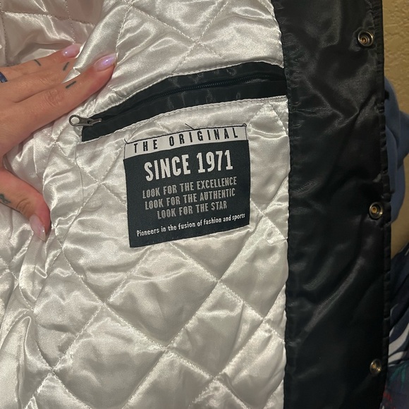 Oaklandish Starter Jacket in Raiders colorway - Picture 4 of 5